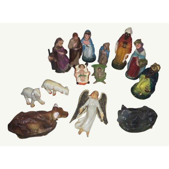 Vintage Plastic 14-Piece Nativity Scene Set With Angel & Animal Figurines - Picture 1 of 9
